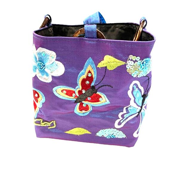 Silk bucket purse with embroidered butterflies, iridescent blueish purple - Picture 3 of 10